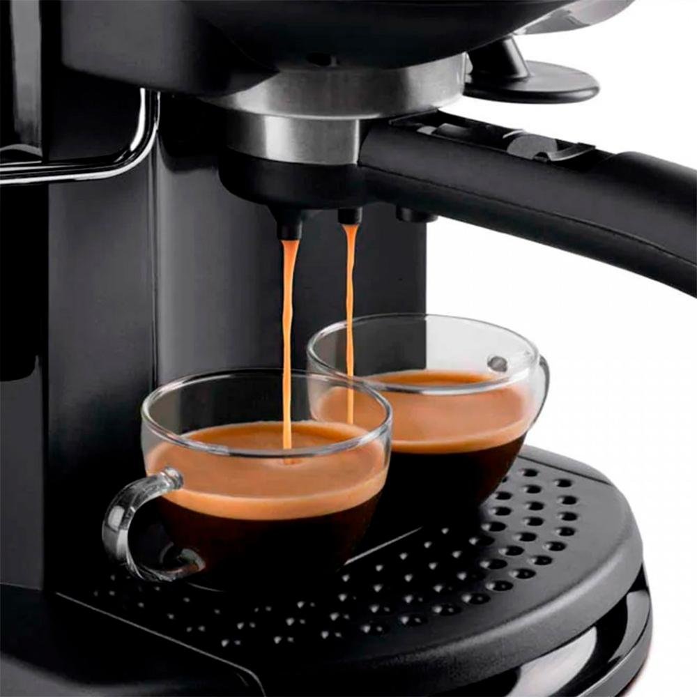 Máquina de Café DeLonghi Expresso Manual EC220CD, 15 BAR, 220V, Preto - 0132151068 Máquina de Café DeLonghi Expresso Manual EC220CD, 15 BAR, 220V, Preto - 0132151068