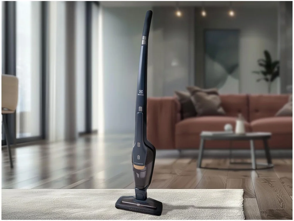 Aspirador De Pó Electrolux Erg25n, 2 Em 1, 420ml, Hepa, Bivolt, Azul Aspirador De Pó Electrolux Erg25n, 2 Em 1, 420ml, Hepa, Bivolt, Azul