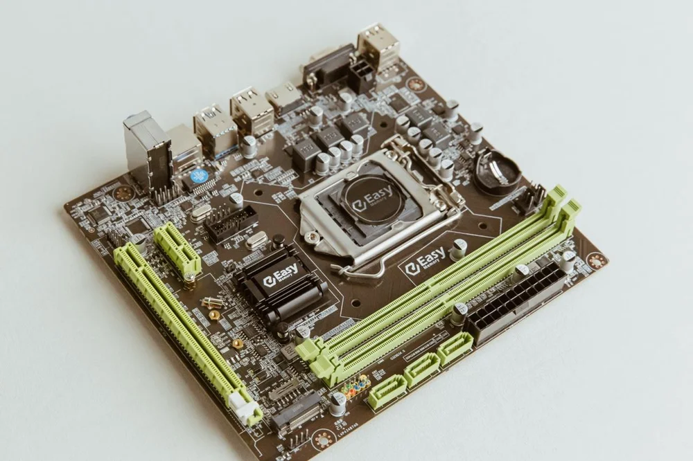 Placa Mãe Easy H110 Intel LGA 1151 Para Intel de 6º, 7º, 8º E 9º Geração, DDR4 Placa Mãe Easy H110 Intel LGA 1151 Para Intel de 6º, 7º, 8º E 9º Geração, DDR4