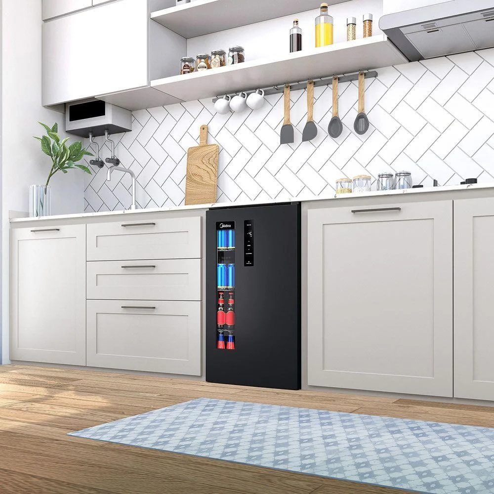 Cervejeira Frost Free Turbo 82l 3 Em 1 Com Painel Touch Preta 110v Midea